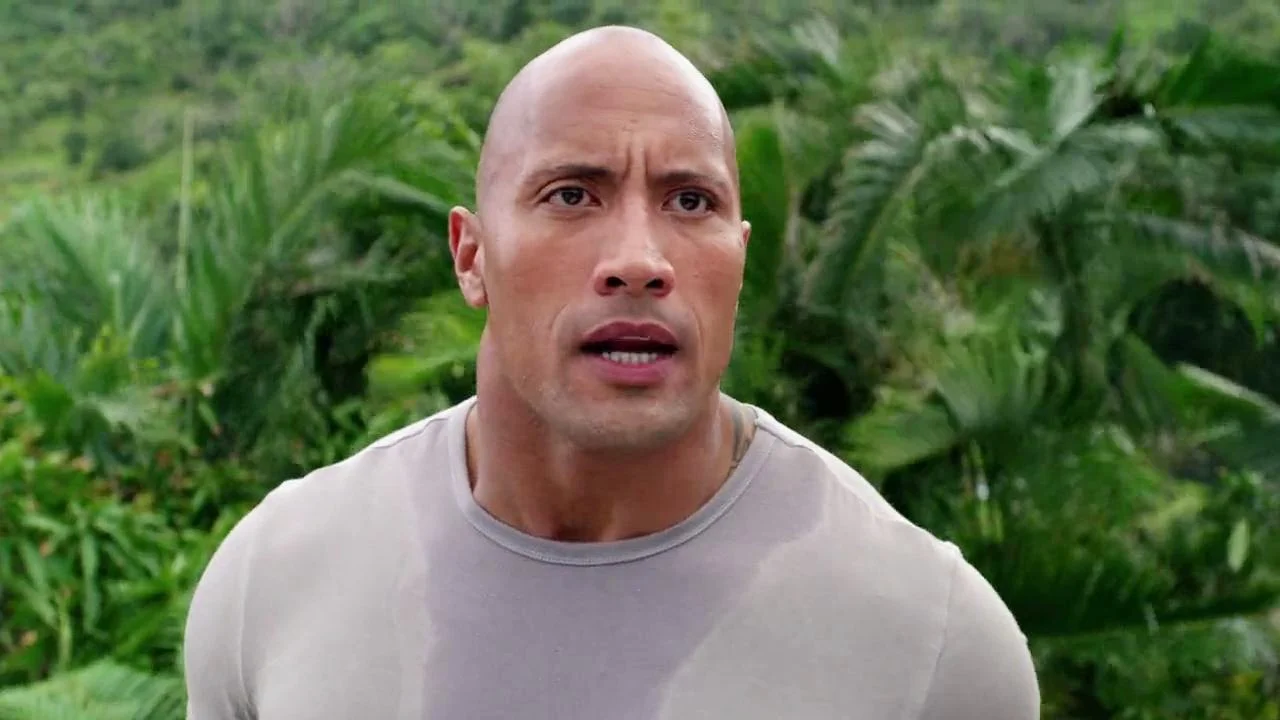 Anh Dwayne The Rock Johnson với biểu cảm bối rối trong meme the rock meme nổi tiếng