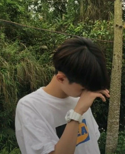 Trai đẹp ❤ che mặt 🍀