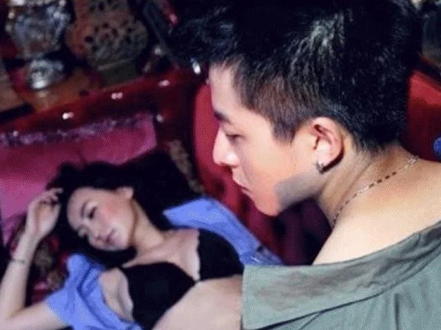 sex trương bá chi - mẫu 49
