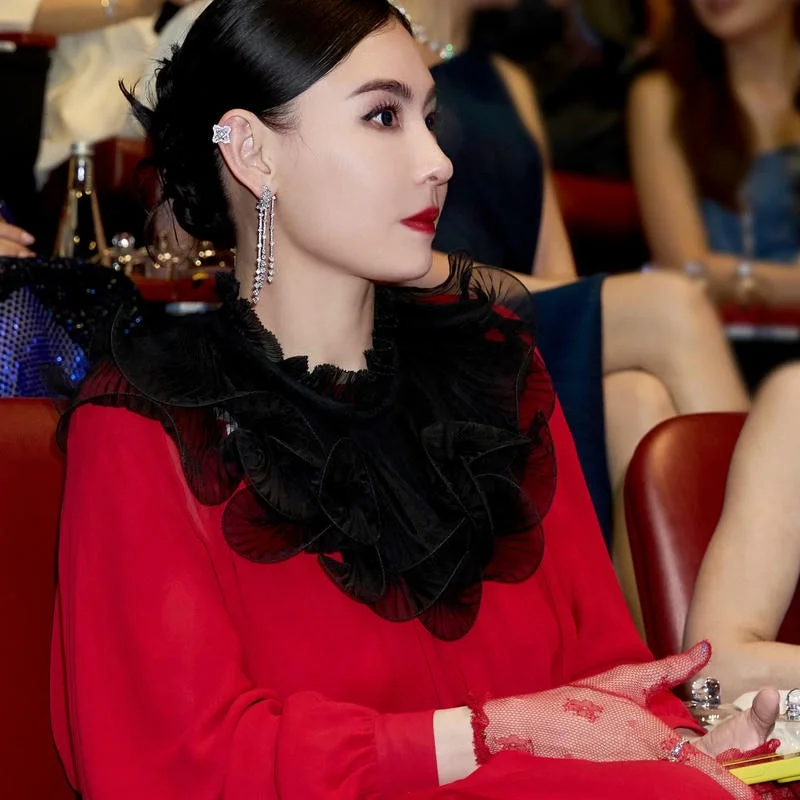 Trương Bá Chi xuất hiện với vẻ ngoài lộng lẫy trong sự kiện, hình ảnh gợi cảm và đẳng cấp của sex trương bá chi.