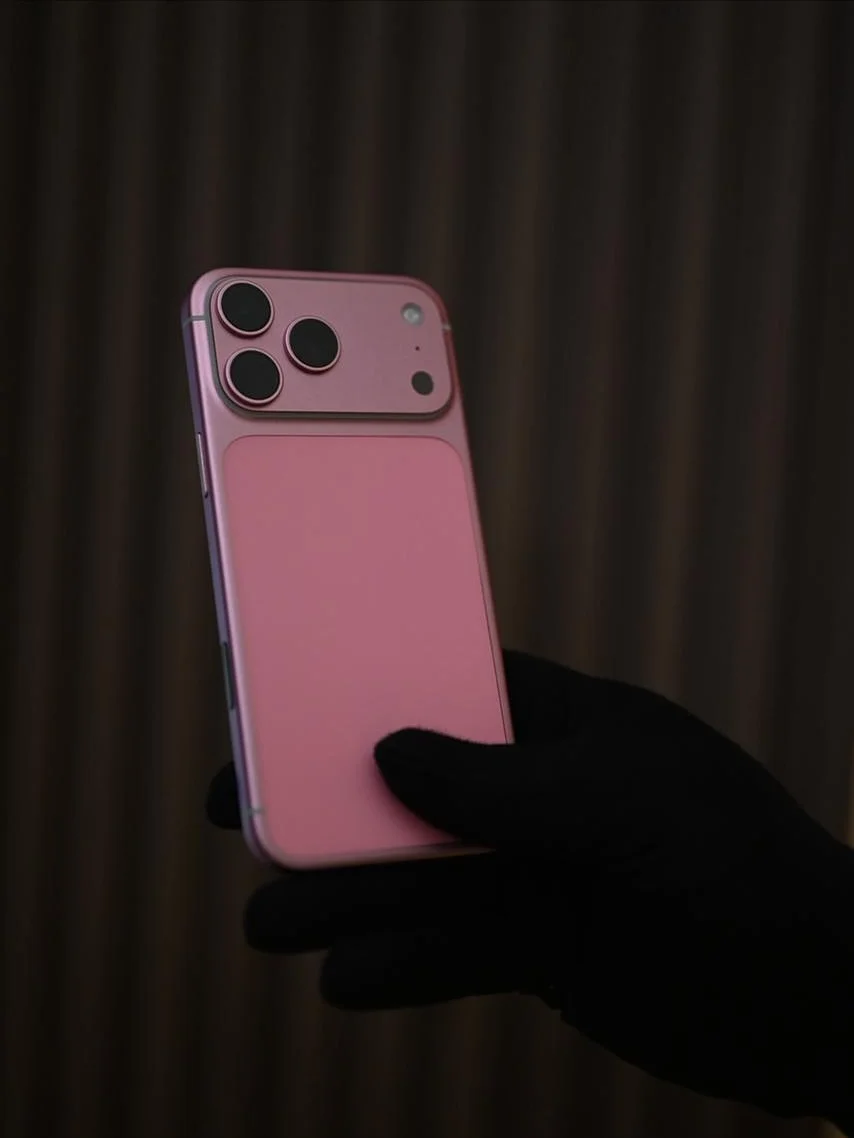 Lộ diện iPhone 17 Pro Max màu hồng đẹp sang xịn, nổi bật hơn cả "Cam Vũ Trụ"
