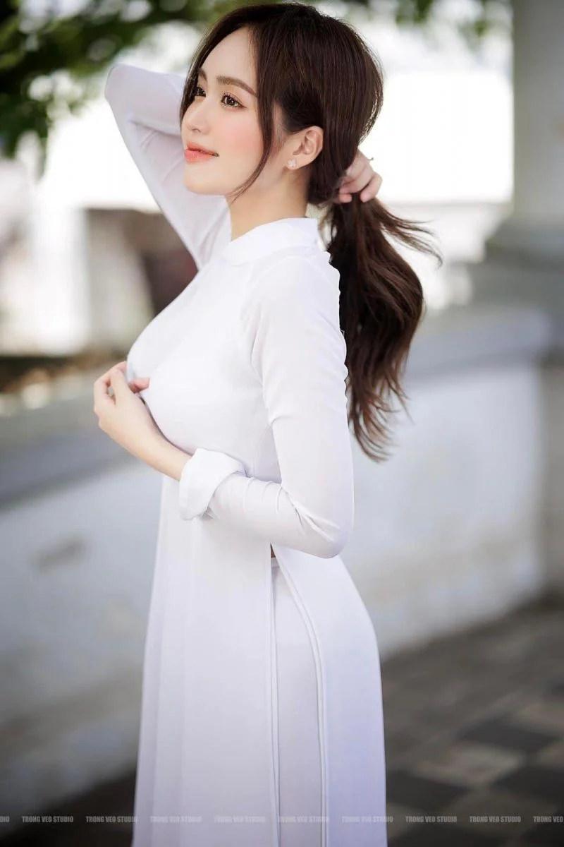 Ảnh cute xinh của gái nóng trong áo vải sắc đẹp